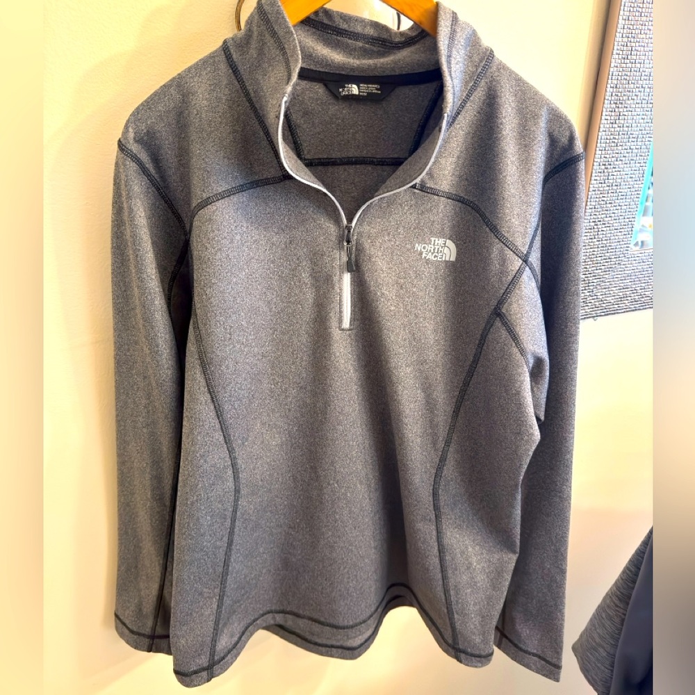 The North Face cold gear 1/4 zip